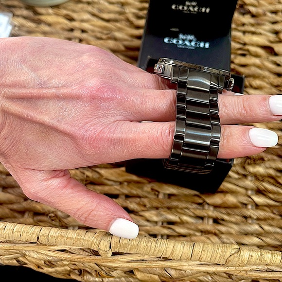 Coach Watch - Picture 4 of 7